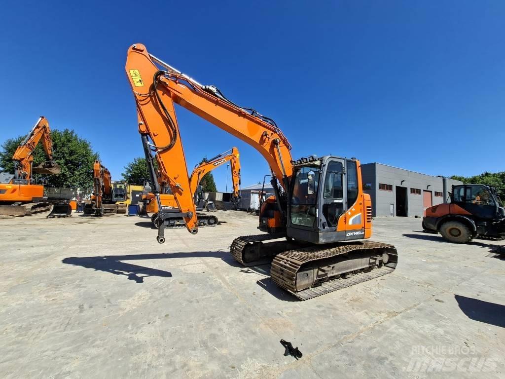 Doosan DX 140 LCR Paletli ekskavatörler