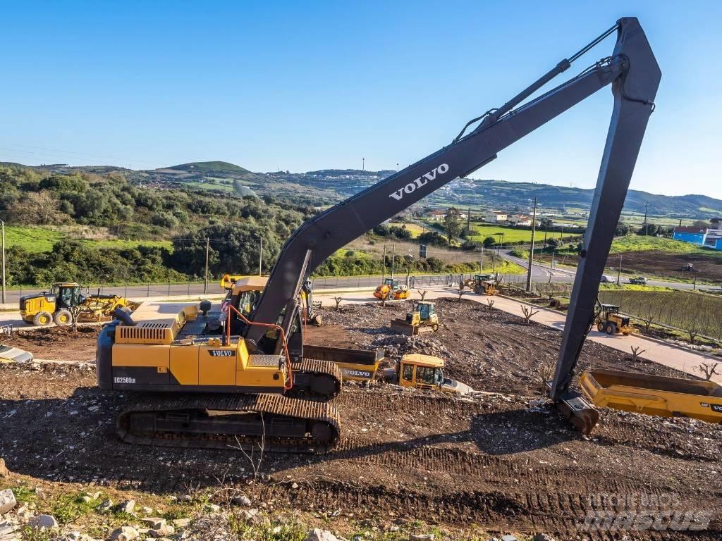 Volvo EC 250 D Paletli ekskavatörler