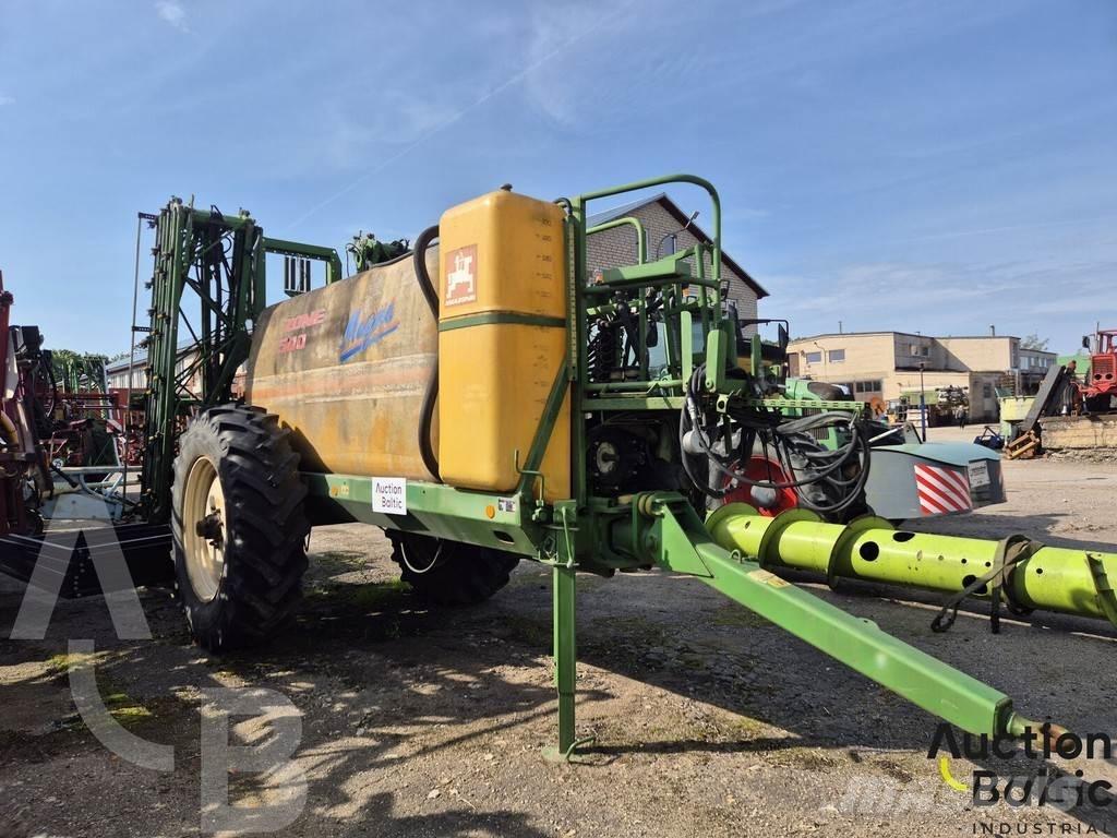 Amazone UG 4500 Çekilir pülverizatörler