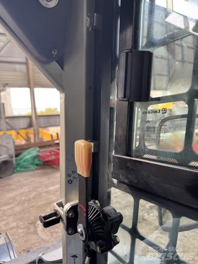 LiuGong 385 B Skid steer loderler