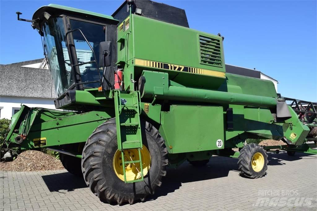 John Deere 1177 Biçerdöverler
