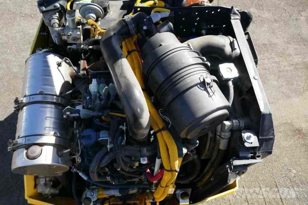 Bomag BW 100 AD-5 Küçük asfalt makinalari