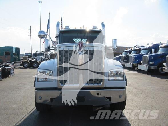 Kenworth W990 Diger