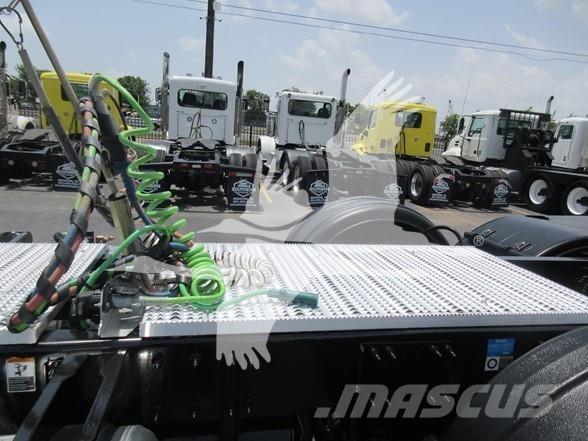 Peterbilt 567 Çekiciler
