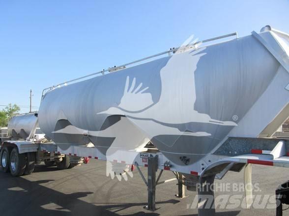 Polar 1000 Tanker yari çekiciler