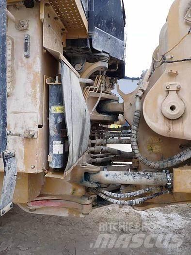 CAT 988K Tekerlekli yükleyiciler