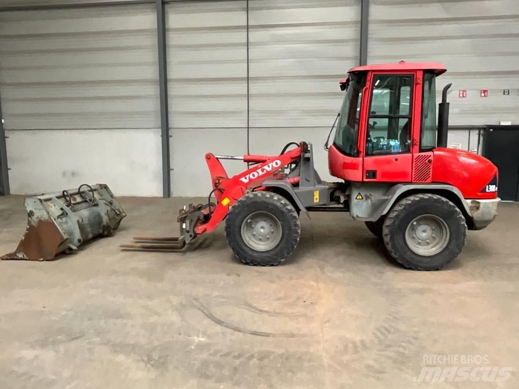 Volvo L 30 B-Z/X Tekerlekli yükleyiciler