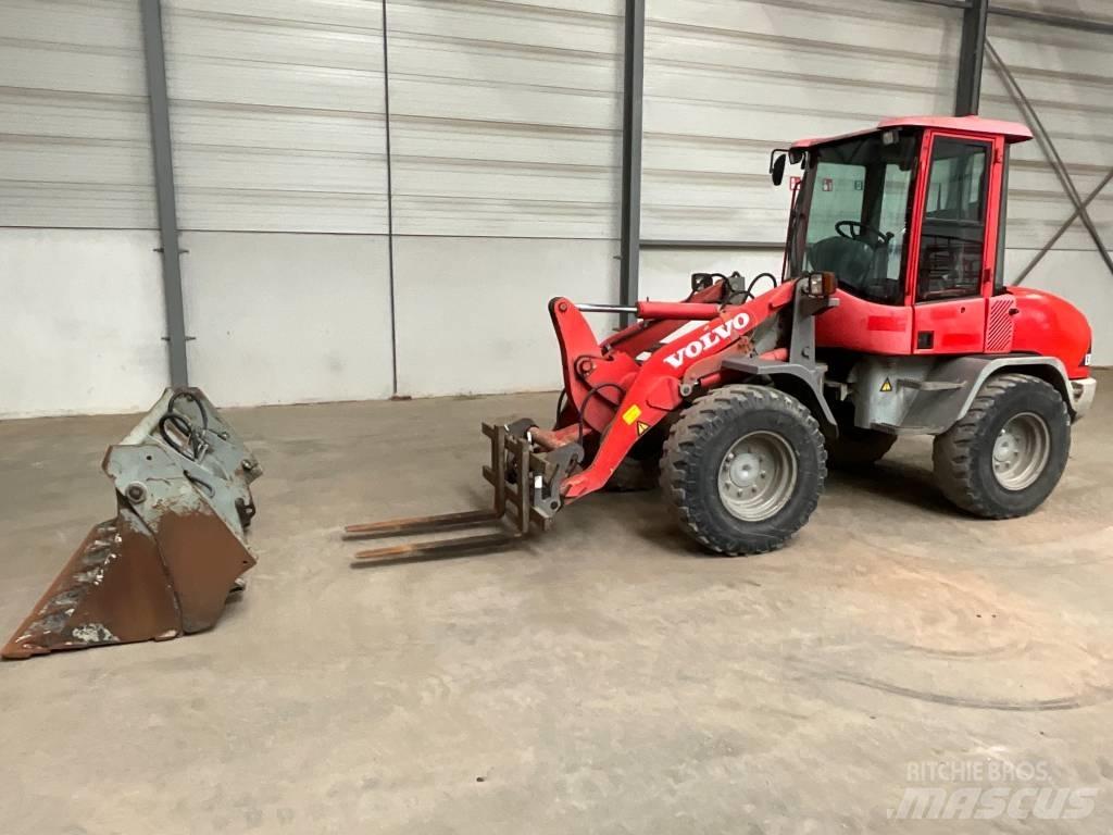 Volvo L 30 B-Z/X Tekerlekli yükleyiciler