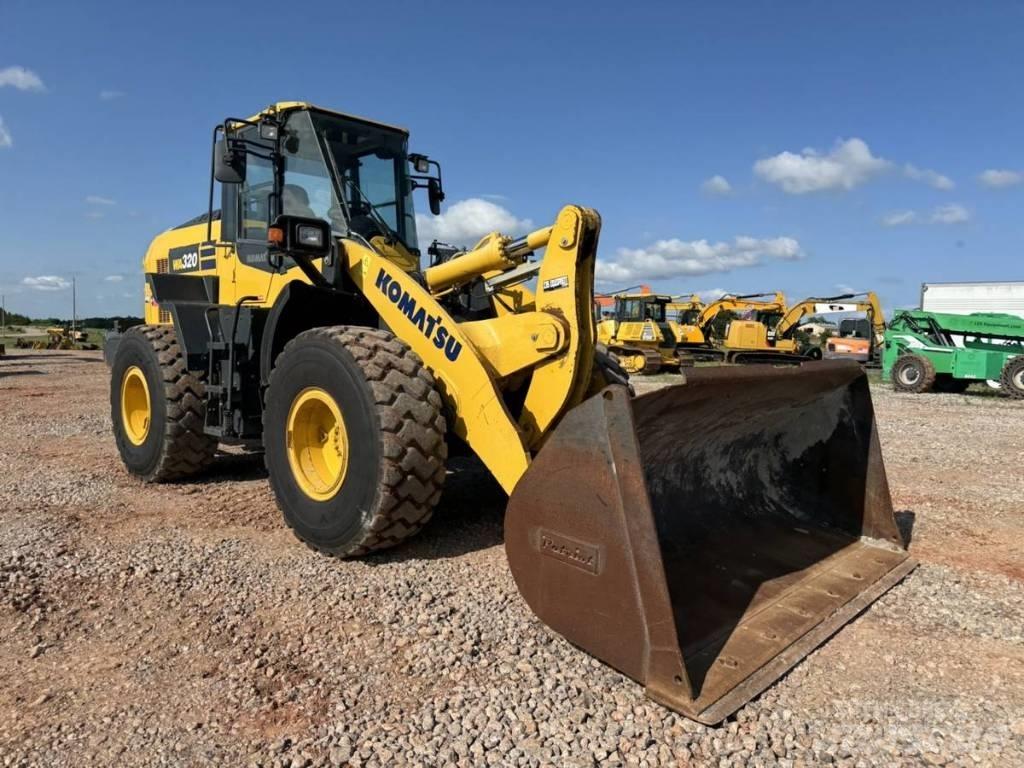 Komatsu WA 320 Tekerlekli yükleyiciler