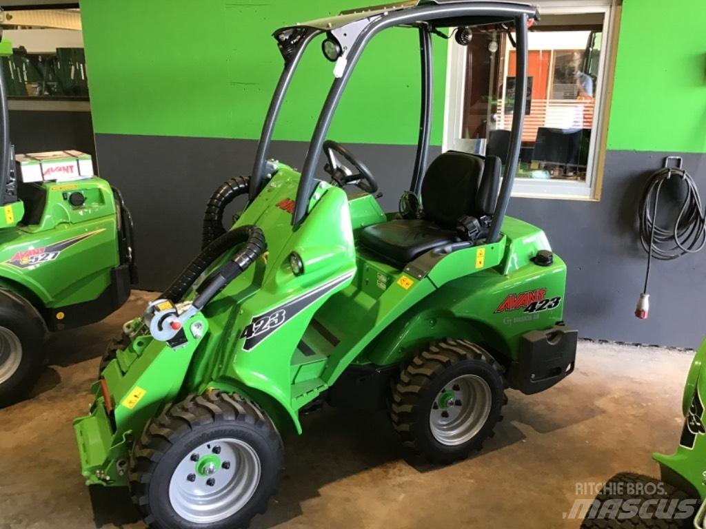 Avant 423 Skid steer loderler