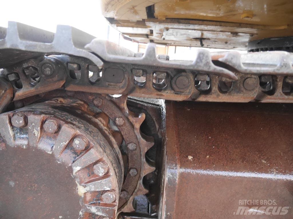 CAT 320D LRR Lastik tekerli ekskavatörler