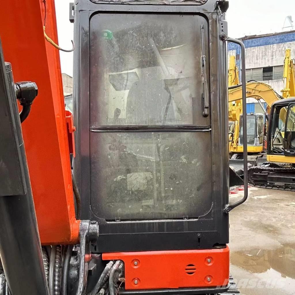 Hitachi ZX 50 Mini ekskavatörler, 7 tona dek
