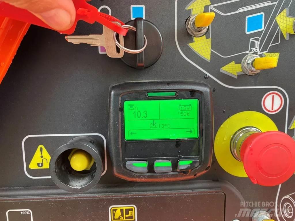 JLG EC450AJ Körüklü personel platformları