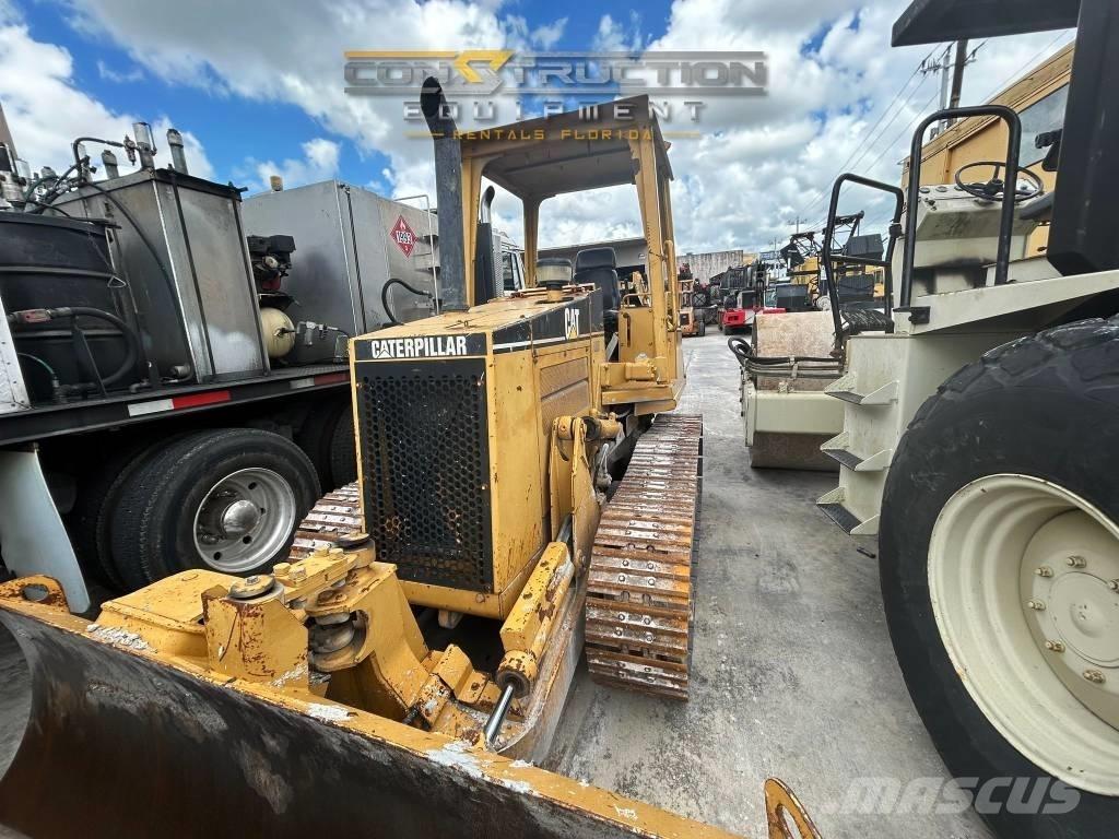 CAT D 3 C III Paletli dozerler