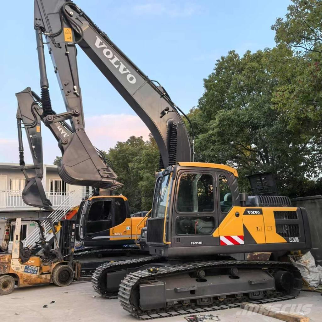 Volvo EC 210 B LC Paletli ekskavatörler