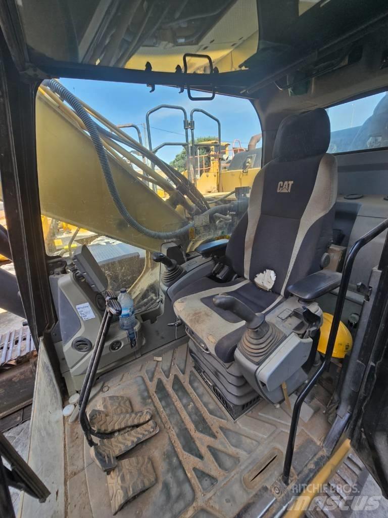 CAT 329 E LN Paletli ekskavatörler