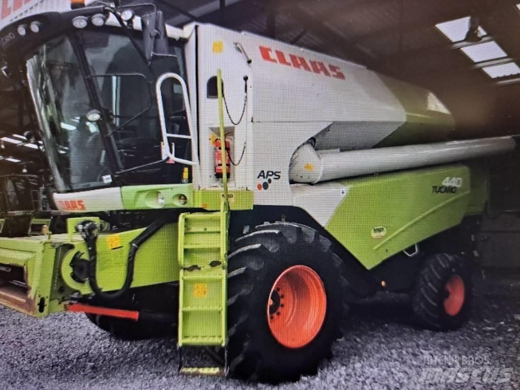 CLAAS Tucano 440 Biçerdöverler