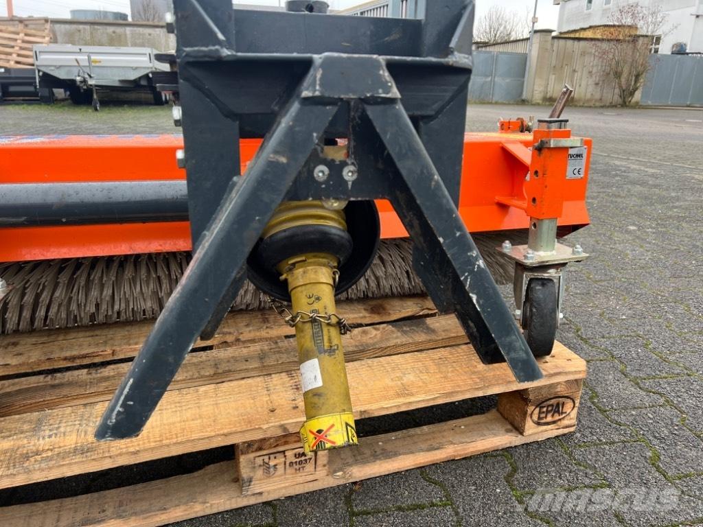 Tuchel Simplex 1,35m Cadde süpürücüler