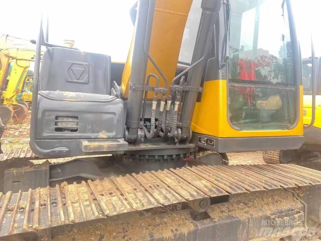 XCMG XE 150 Paletli ekskavatörler