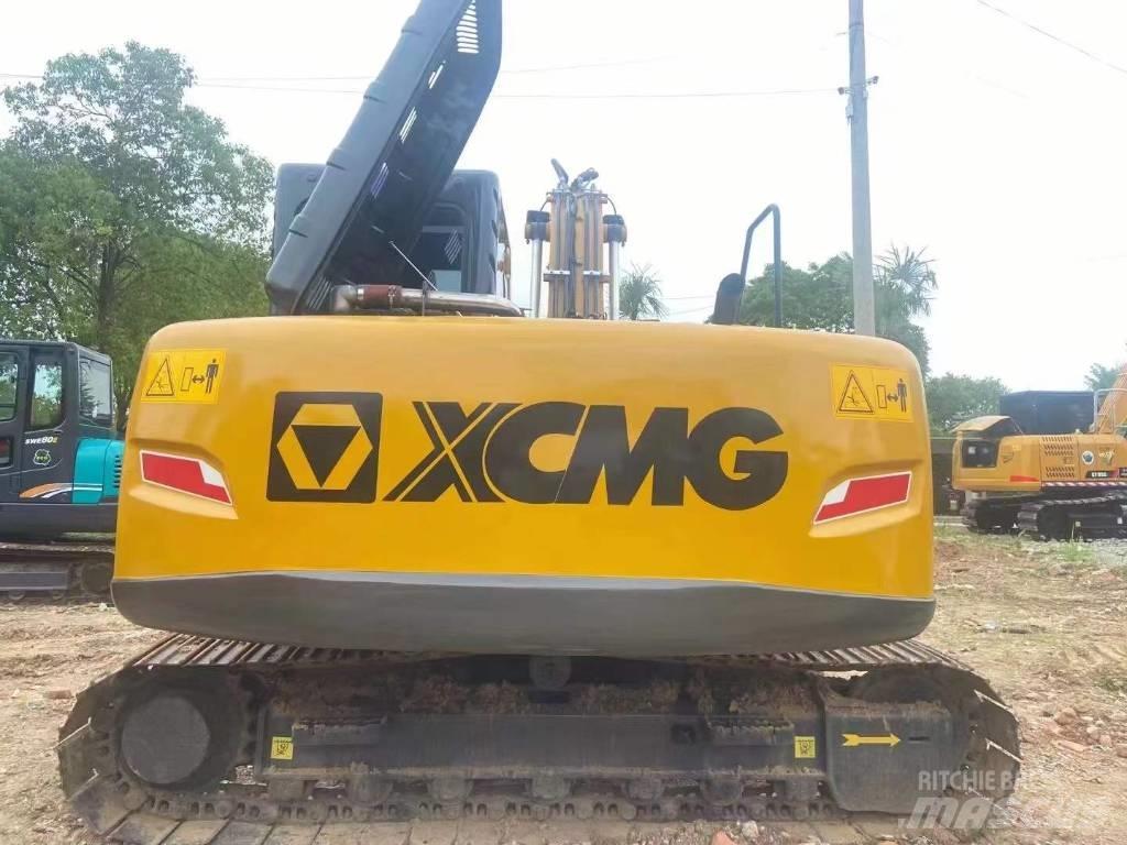 XCMG XE 150 Paletli ekskavatörler