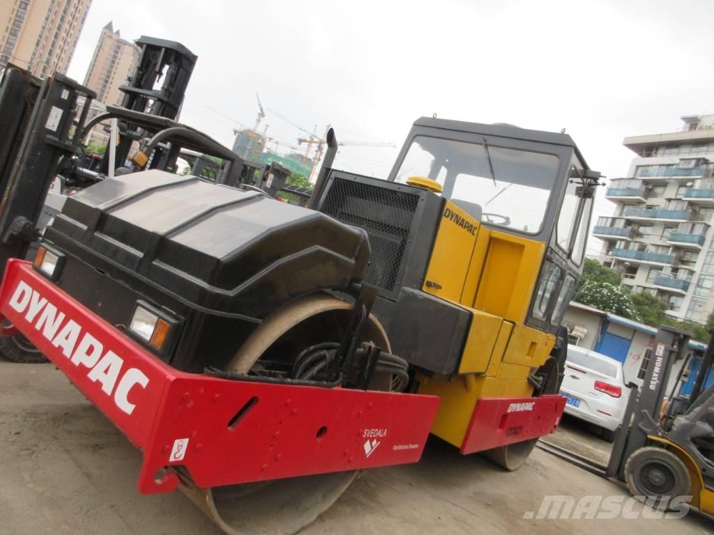 Dynapac CC 421 Çift tamburlu silindirler