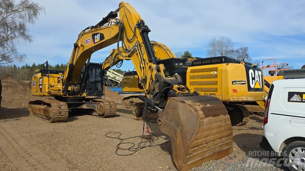 CAT 336 F L Paletli ekskavatörler