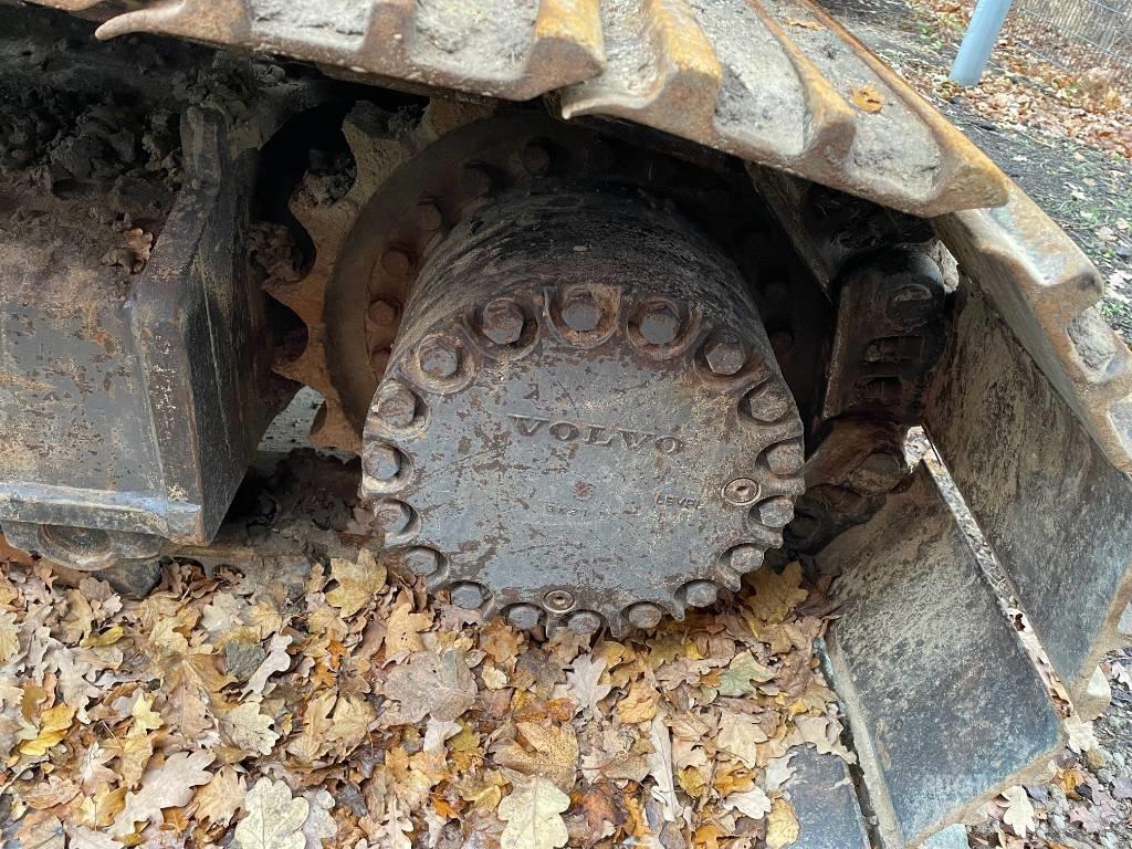 Volvo EC 300 D L Paletli ekskavatörler