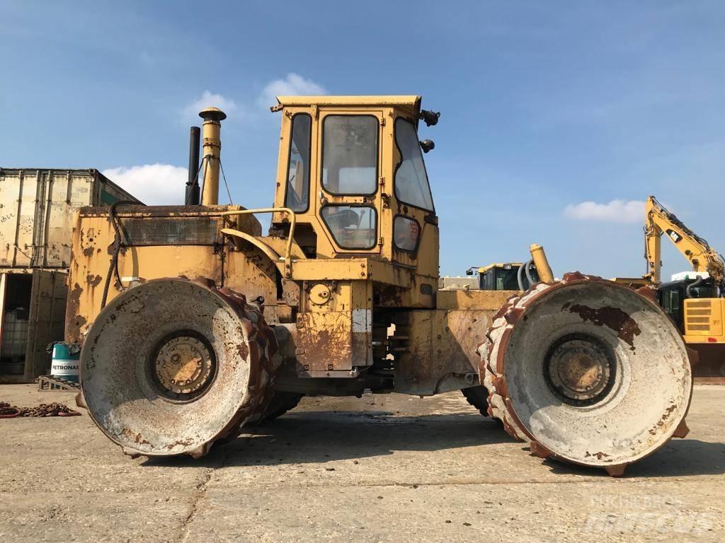 CAT 815 Zemin sıkıştırma makineleri