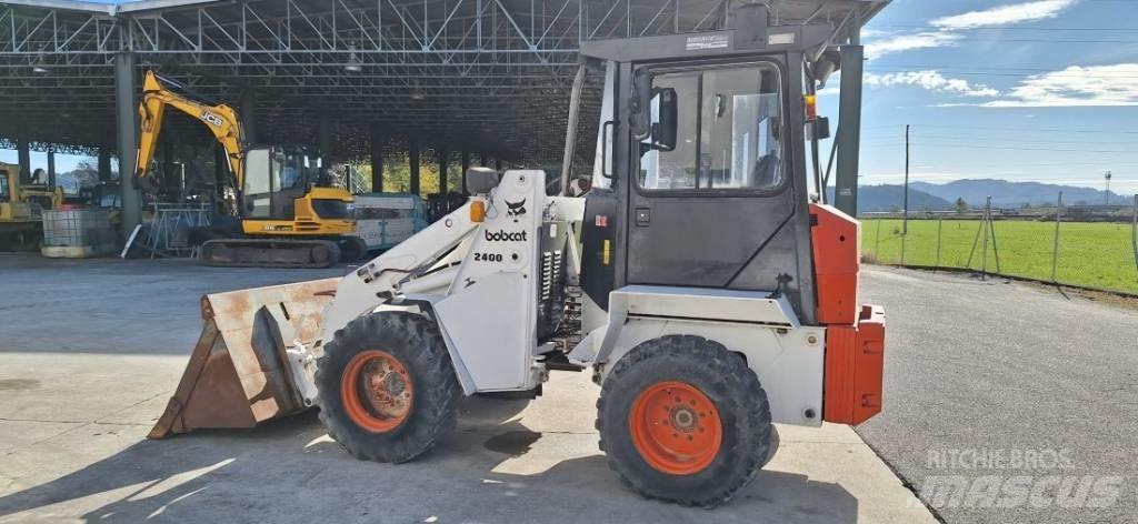 Bobcat 2400 Tekerlekli yükleyiciler