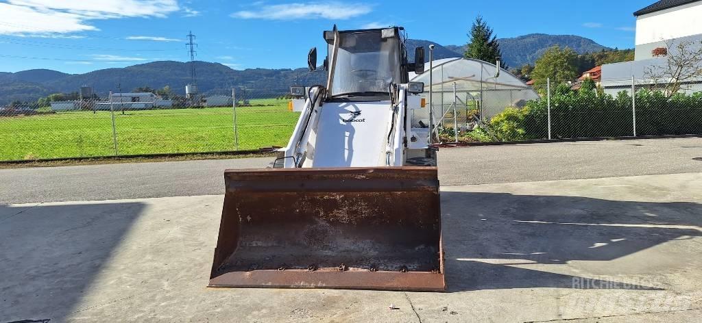 Bobcat 2400 Tekerlekli yükleyiciler