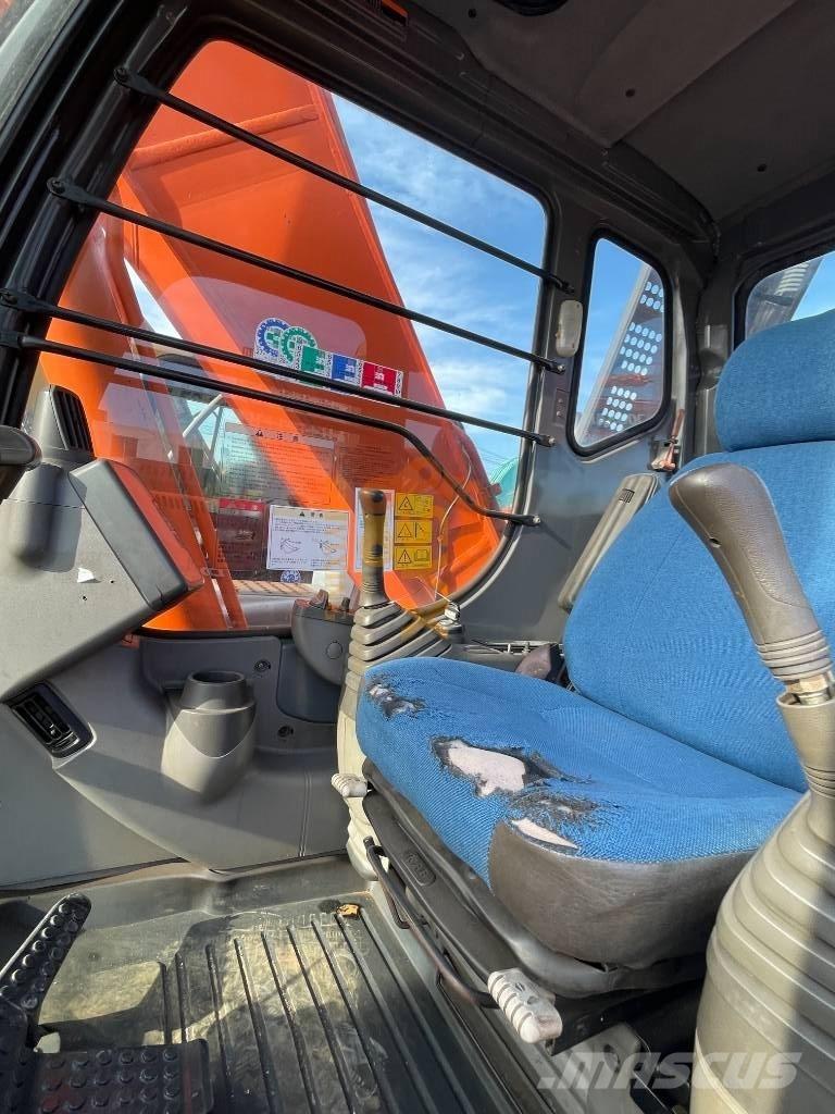 Hitachi ZX 240 Paletli ekskavatörler