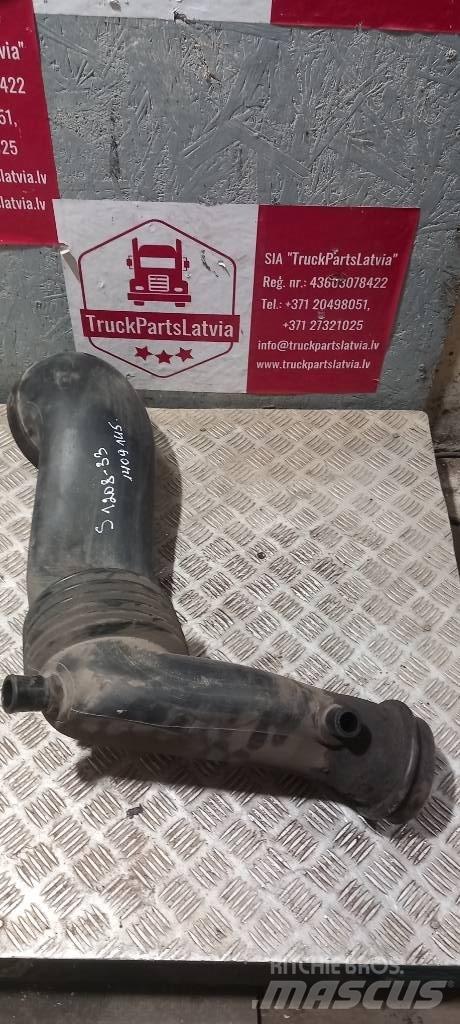 Scania 94 D.  1409145 Kabinler