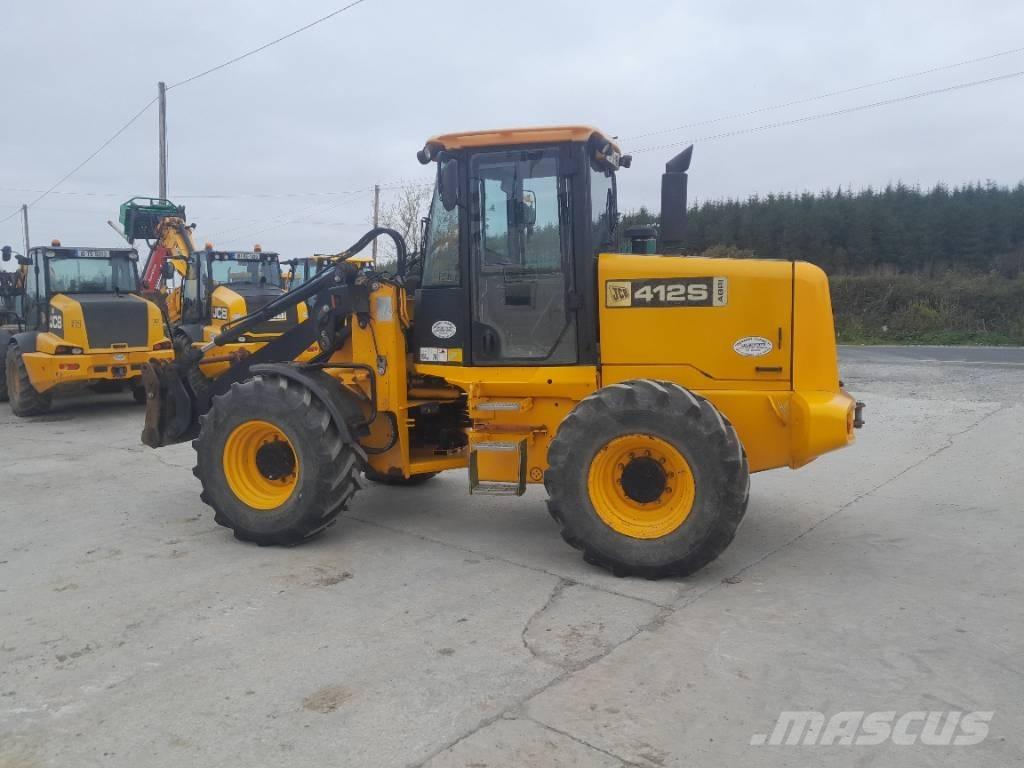 JCB 412 Tarimsal teleskopik yükleyiciler