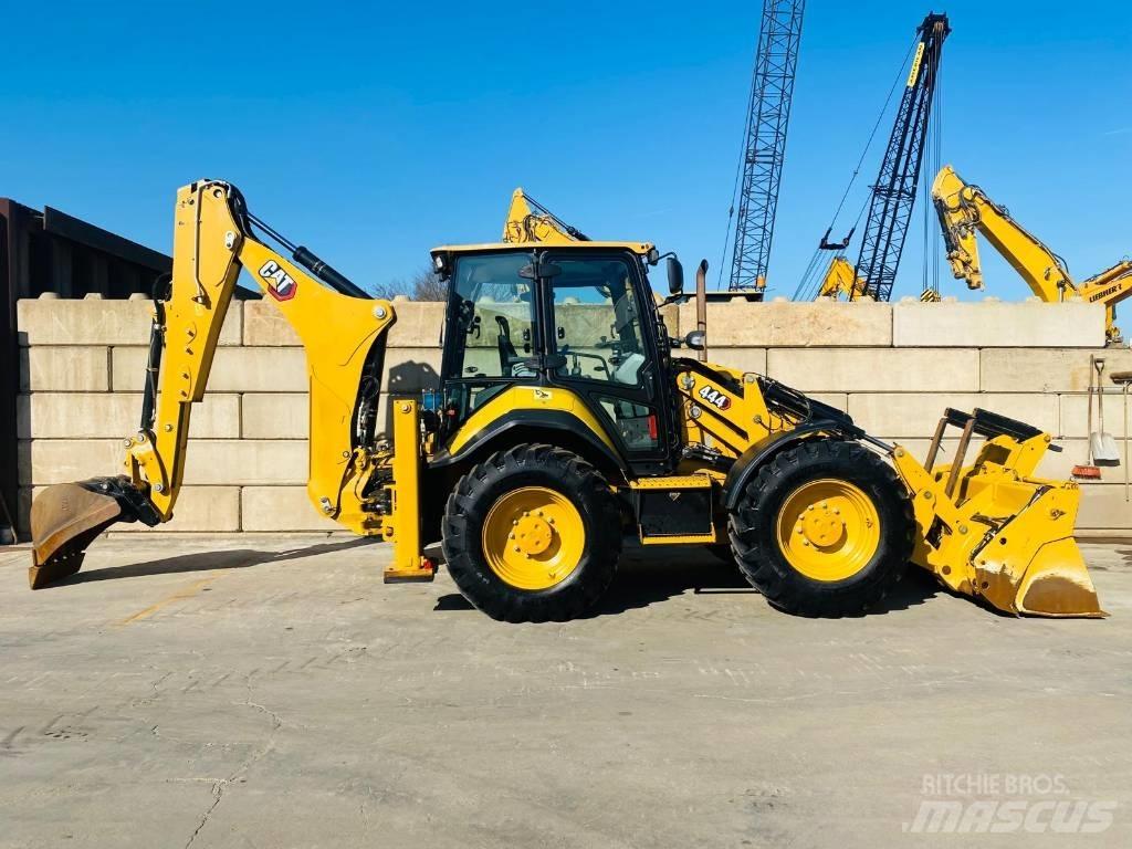 CAT 444  4x4 Kazıcı yükleyiciler - beko loder