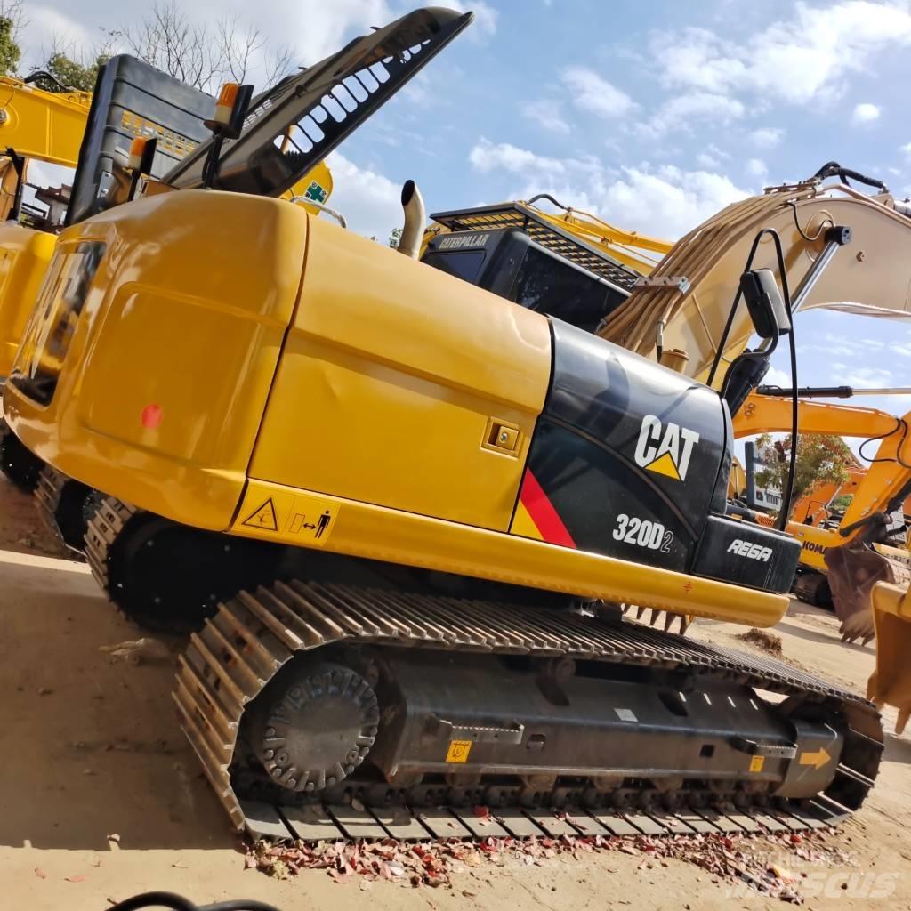 CAT 320 D Paletli ekskavatörler