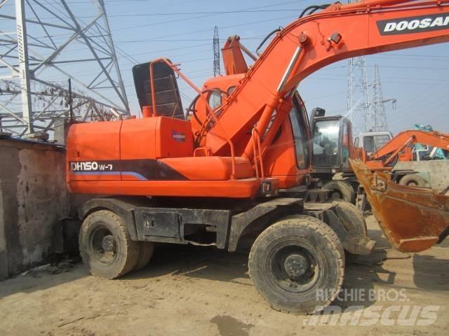 Doosan DH 150 W-7 Lastik tekerli ekskavatörler