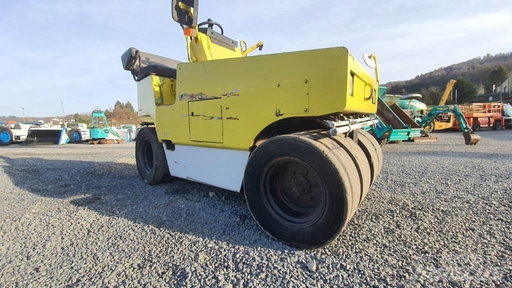 Sakai TS 160 Pnömatik lastikli silindirler