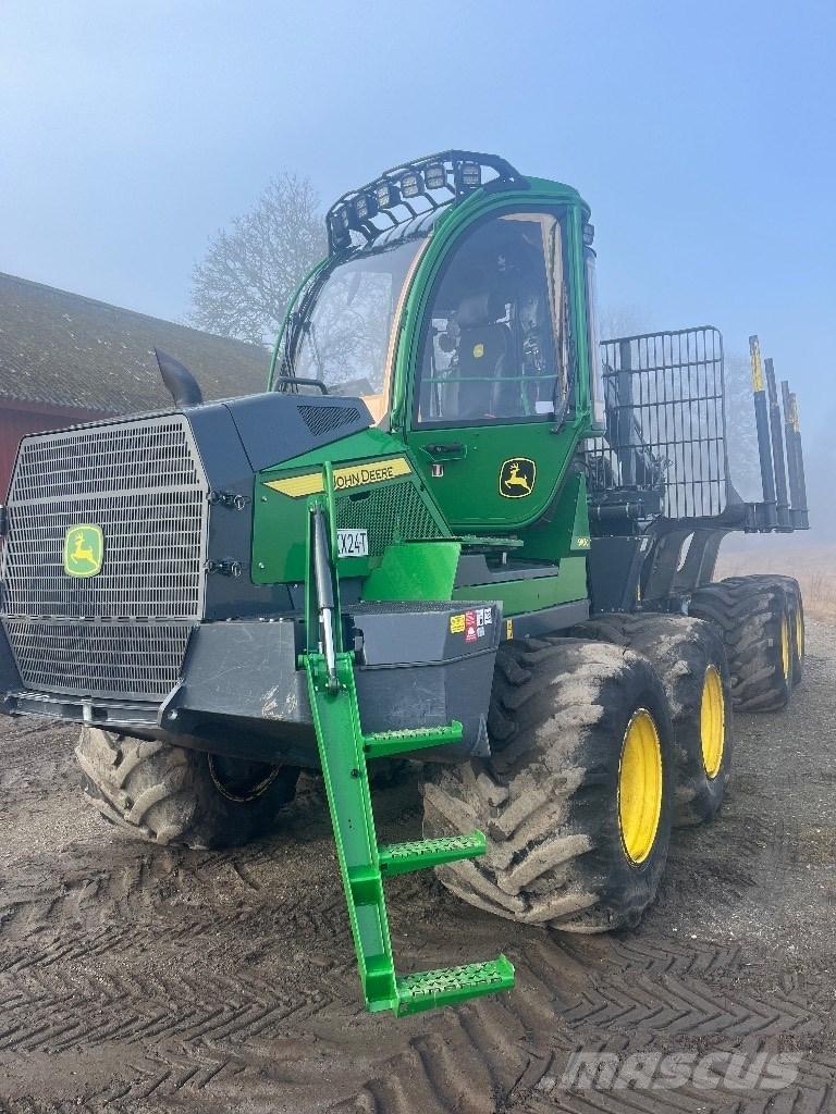 John Deere 910G Tomruk yükleyici traktörler