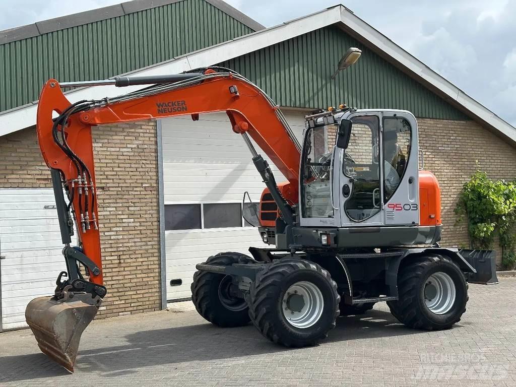 Neuson 9503 Midi ekskavatörler 7 - 12 t