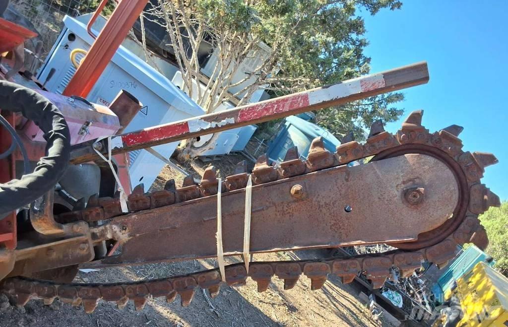 Ditch Witch 3700 DD Kanal kazma makinasi