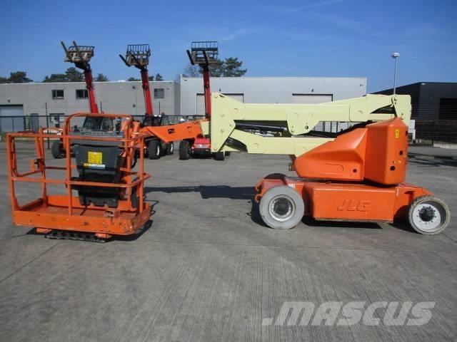 JLG E 400 AJPN (817) Körüklü personel platformları