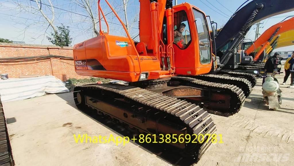 Doosan DH 225 LC-7 Paletli ekskavatörler