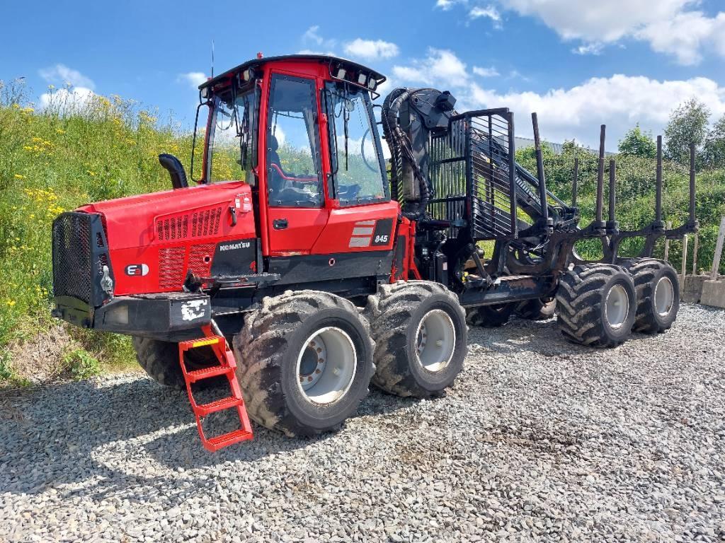 Komatsu 845 Tomruk yükleyici traktörler