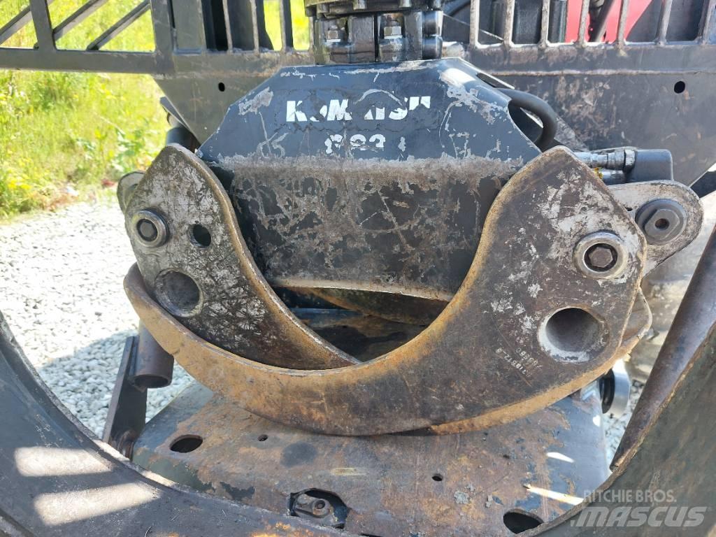 Komatsu 845 Tomruk yükleyici traktörler