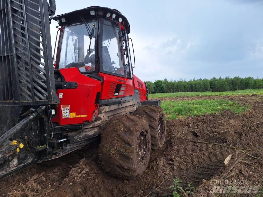Komatsu 845 Tomruk yükleyici traktörler
