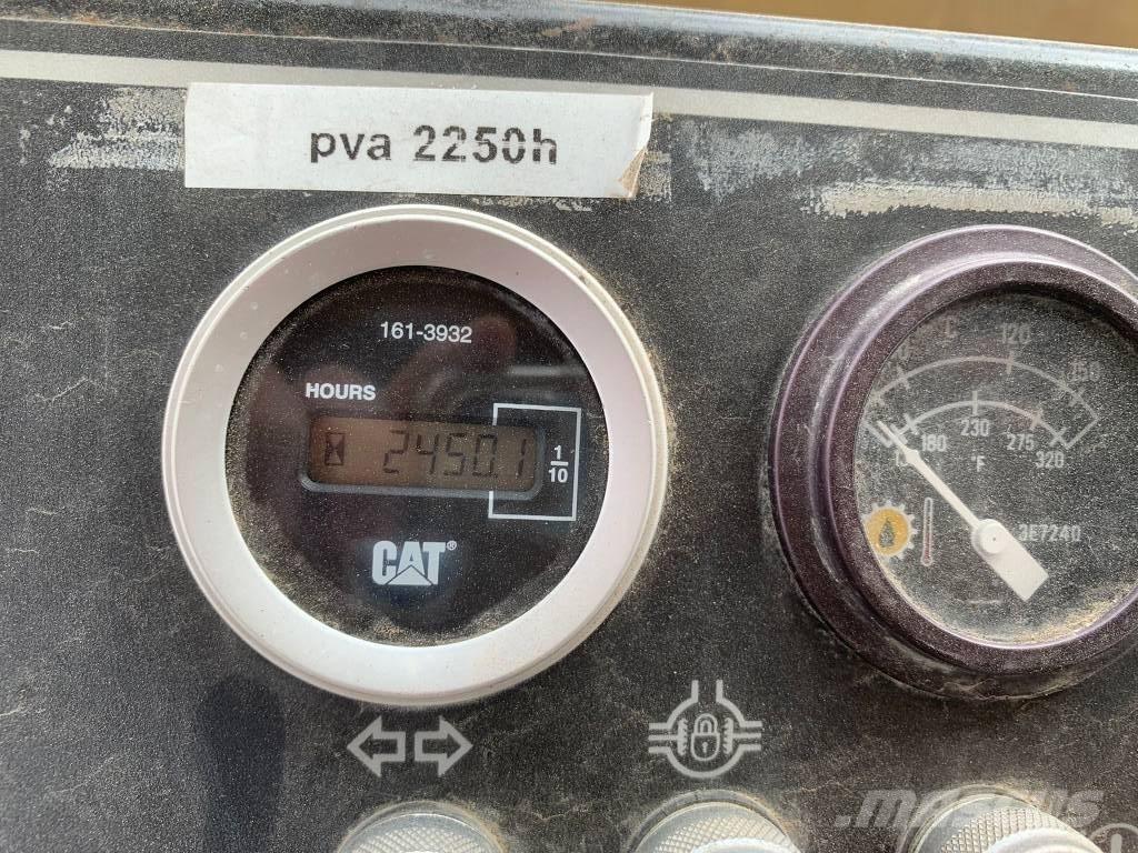 CAT PS 300 B Pnömatik lastikli silindirler