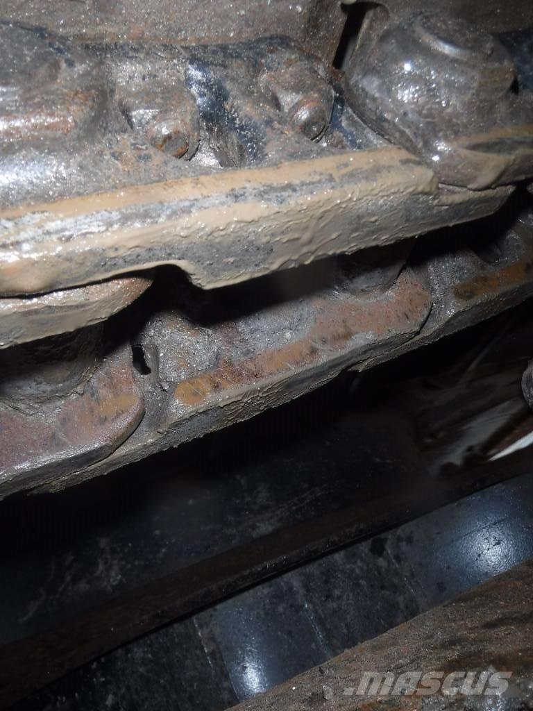 Hitachi ZX 135 US-6 Paletli ekskavatörler