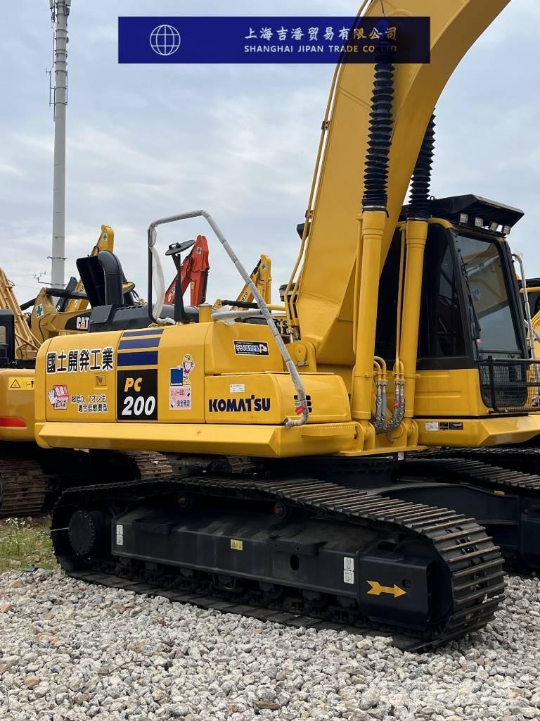 Komatsu PC 200 Paletli ekskavatörler
