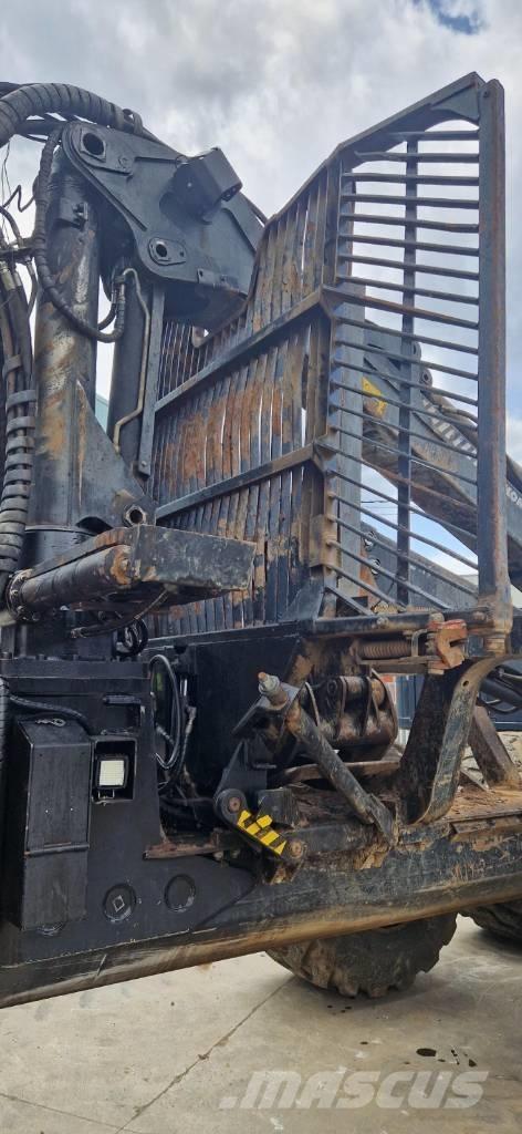 Komatsu 895 Tomruk yükleyici traktörler