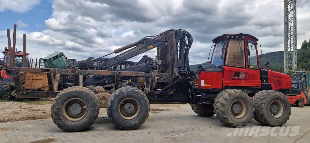 Komatsu 895 Tomruk yükleyici traktörler